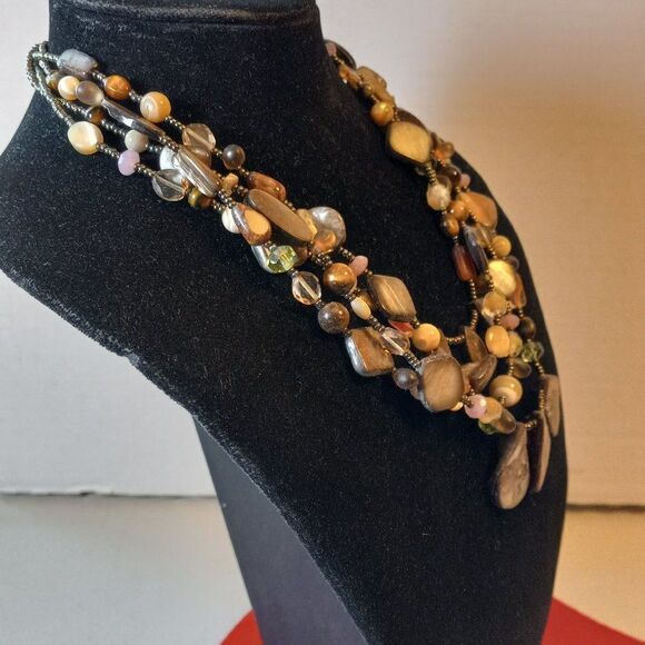 Four Strand Shell and Beaded necklace Cottagecore Nautical - Picture 2 of 7